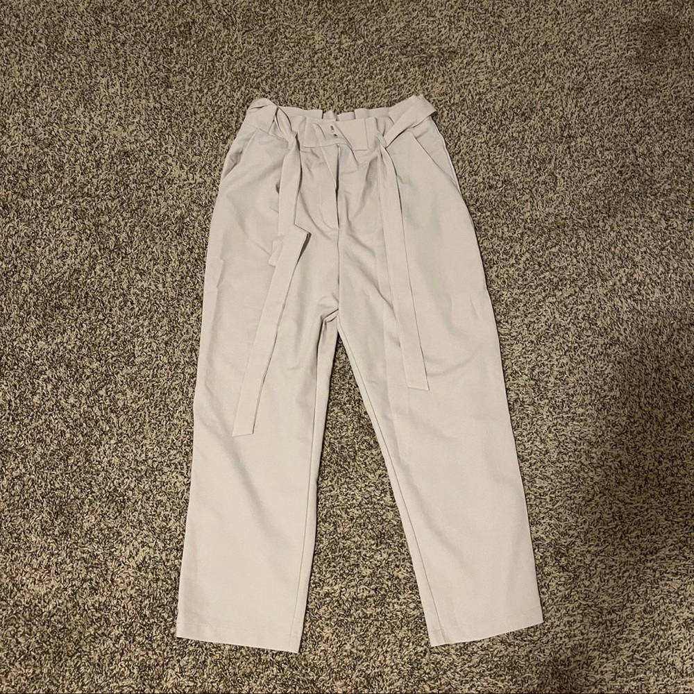 Paper bag pants trousers beige cream color size M   NWT